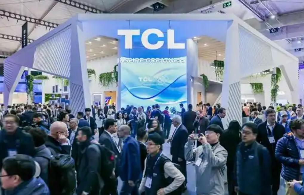TCL亮相2025世界移动通信大会